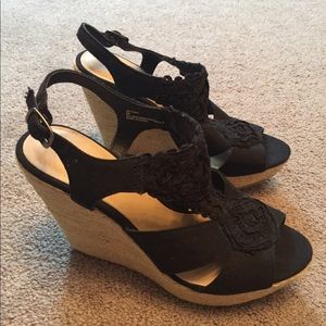 Black wedges size 8